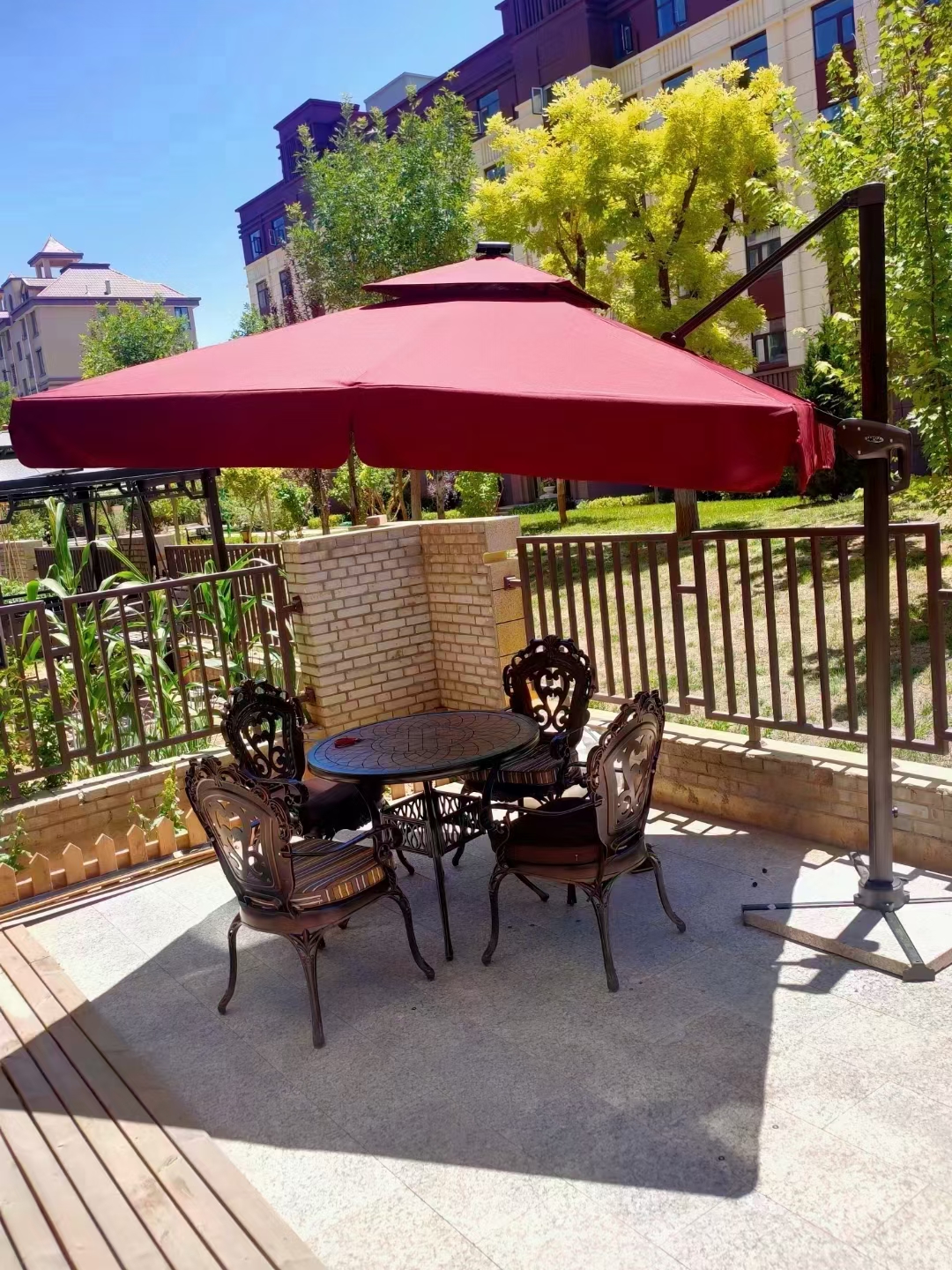 Versatile Patio Umbrellas(图1) Versatile Patio Umbrellas(图1)