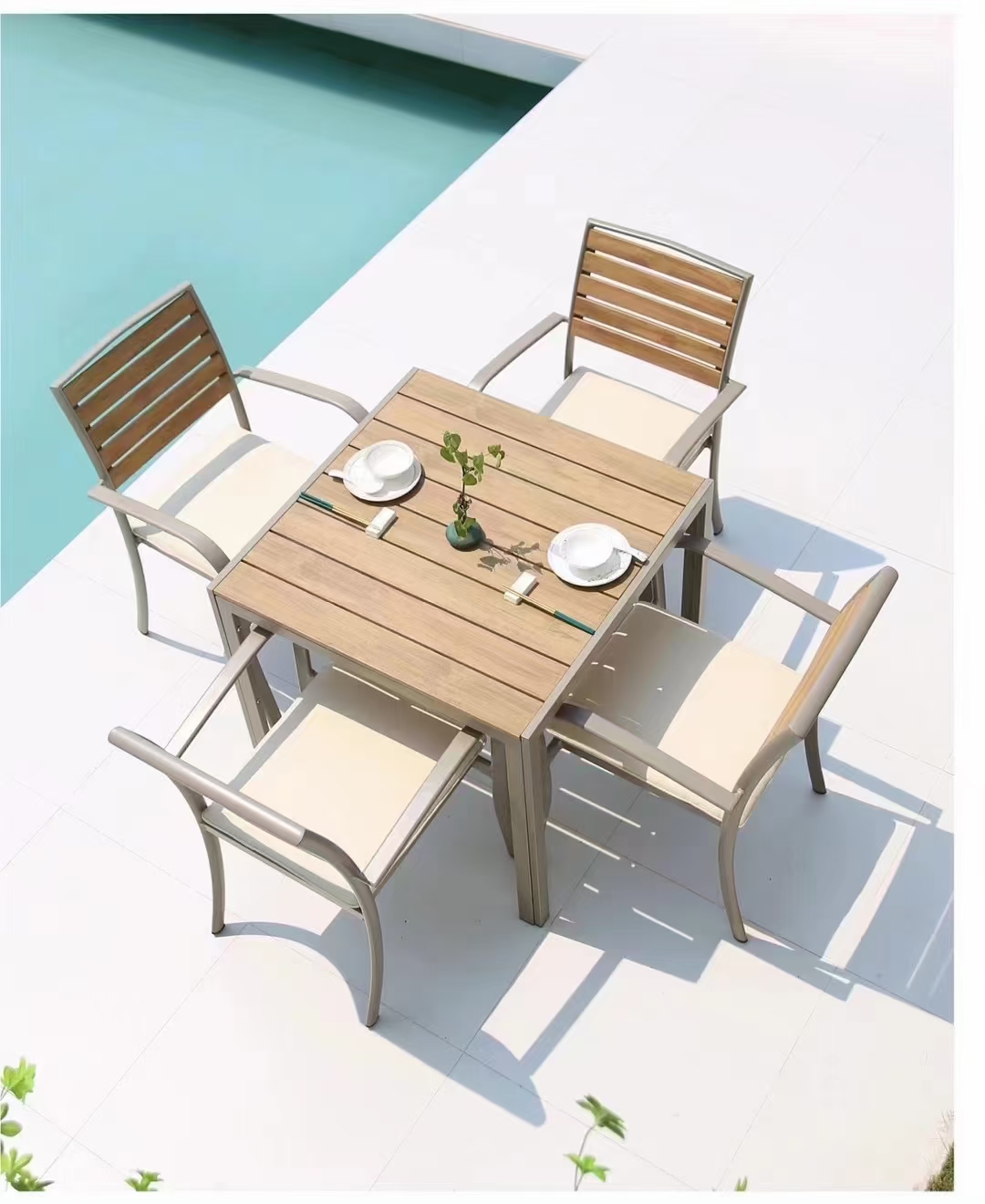 dining table.jpg dining table.jpg